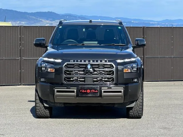 Mitsubishi TRITON GSR 2024 — миниатюра 4
