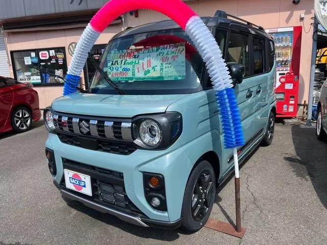 Suzuki SPACIA GEAR HYBRID XZ 2024 — фото 1, купить с доставкой в Москву