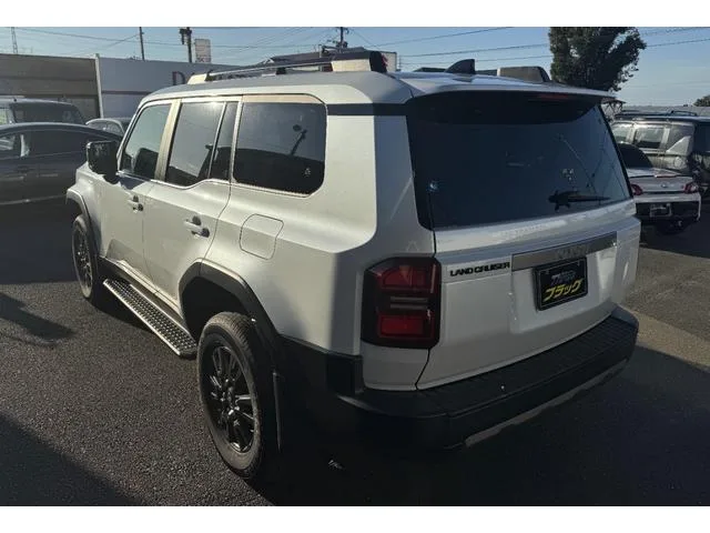 Toyota LAND CRUISER 250 VX 2024 — миниатюра 3