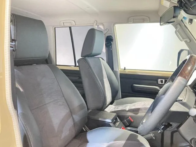 Toyota Landcruiser 70 AX 2024 — миниатюра 5