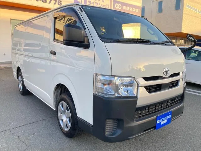 Toyota HIACE VAN 2023 — миниатюра 2