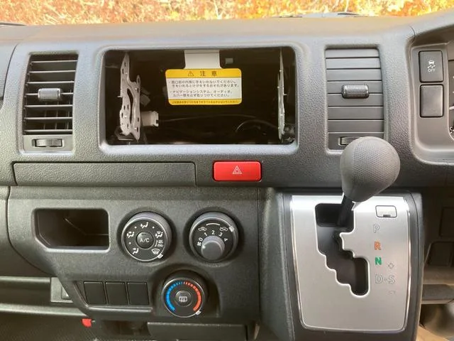Toyota HIACE VAN LONG DX GL PACKAGE 2025 — миниатюра 5