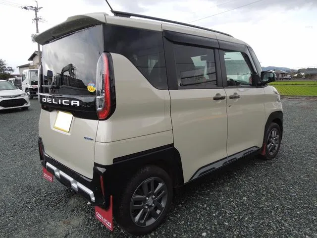 Mitsubishi DELICA MINI T PREMIUM 2023 — миниатюра 2