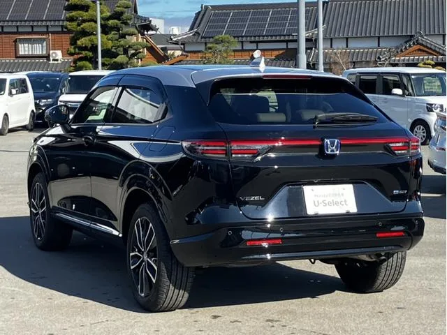 Honda VEZEL E:HEV Z PLAY PACKAGE 2025 — миниатюра 3