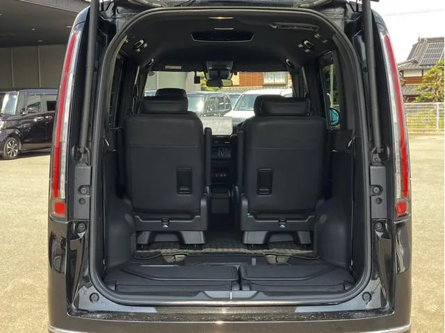 Honda STEPWAGON E:HEV SPADA PREMIUM LINE 2023 — миниатюра 4