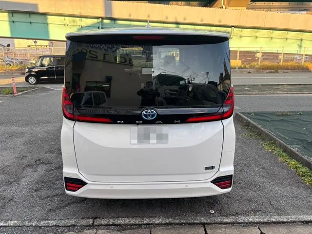 Toyota NOAH HYBRID S-Z 2023 — миниатюра 2