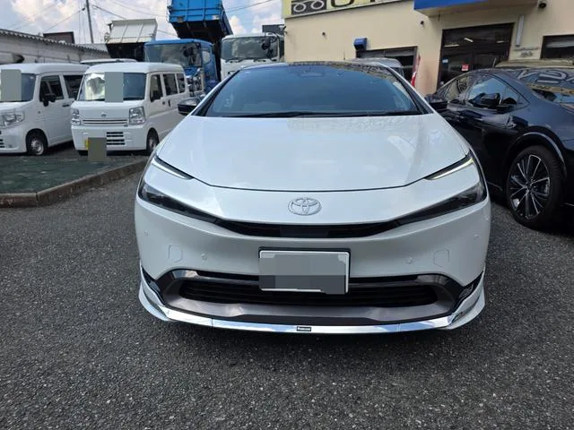Toyota Prius Z 2025 — миниатюра 4