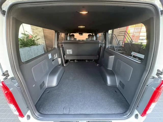 Toyota HIACE VAN SUPER GL DARK PRIME II 2025 — миниатюра 4