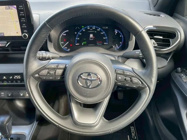 Toyota YARIS CROSS HYBRID Z 2023 — миниатюра 4