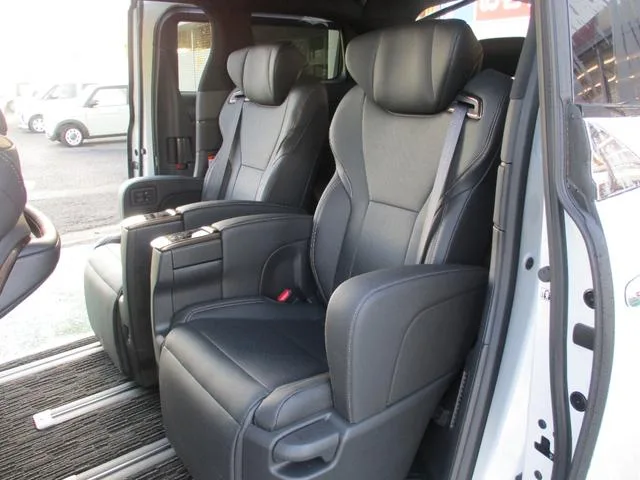 Toyota ALPHARD HYBRID Z 2025 — миниатюра 5