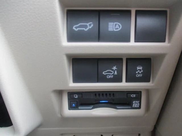 Toyota LAND CRUISER ZX 2024 — миниатюра 5
