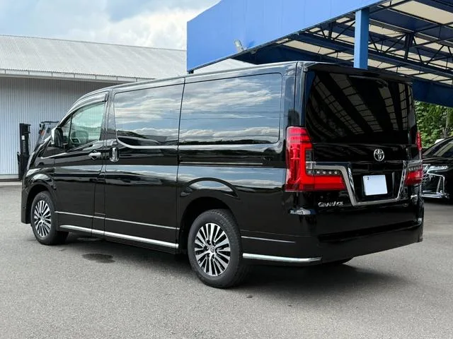 Toyota GRANACE PREMIUM 2023 — миниатюра 2