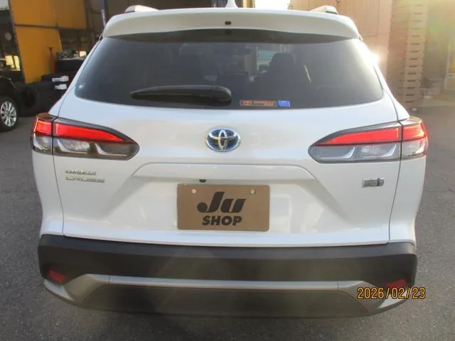 Toyota CorollaCross HYBRID Z 2023 — миниатюра 4