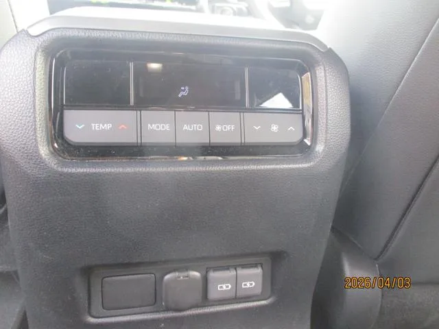 Toyota LAND CRUISER 250 VX 2024 — миниатюра 5