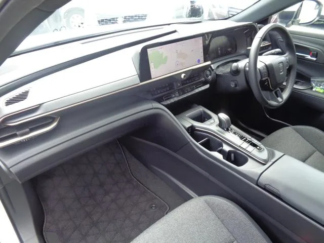 Toyota CROWN CROSSOVER G ADVANCED 2022 — миниатюра 4