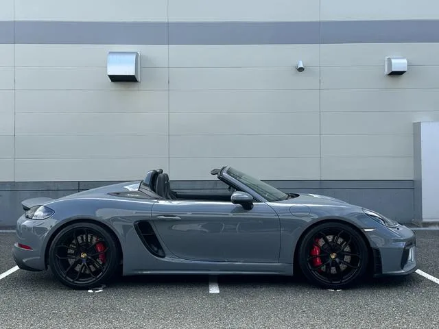 Porsche 718 SPYDER 718 SPYDER 2023 — миниатюра 2