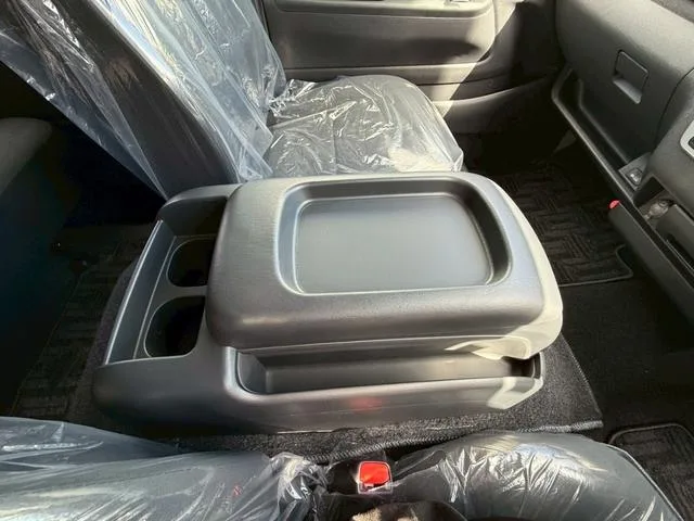 Toyota HIACE VAN LONG SUPER GL 2025 — миниатюра 5