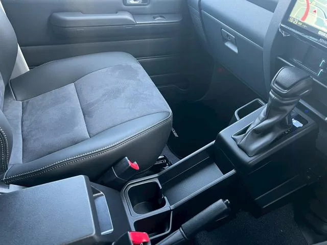 Toyota LAND CRUISER 70 AX 2024 — миниатюра 5