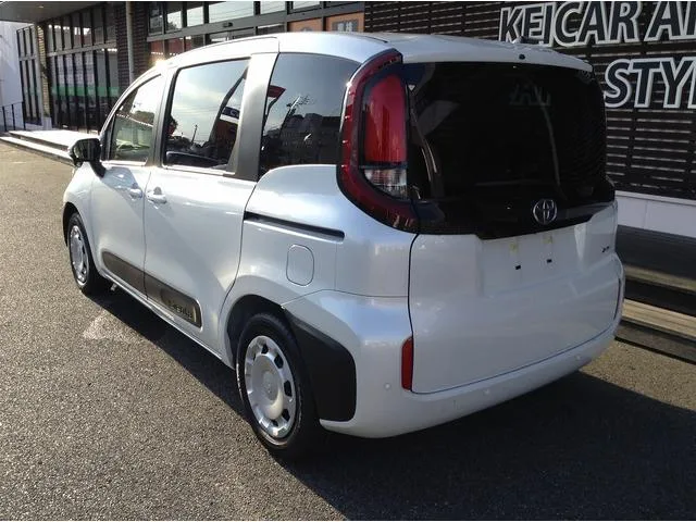 Toyota SIENTA HYBRID X 2025 — миниатюра 2