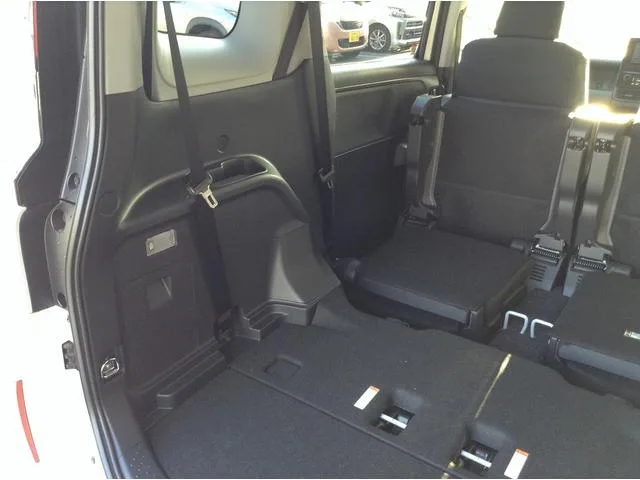 Toyota SIENTA HYBRID X 2025 — миниатюра 4