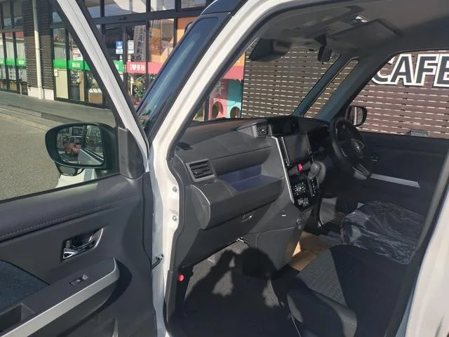 Toyota ROOMY CUSTOM G-T 2025 — миниатюра 3