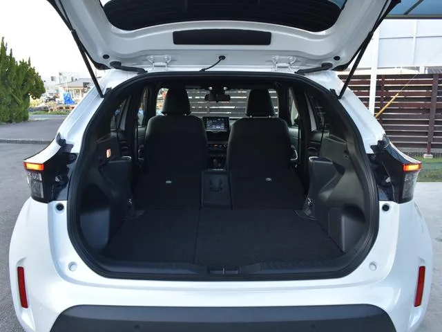 Toyota YARIS CROSS HYBRID Z 2023 — миниатюра 5