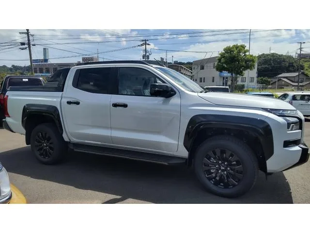 Mitsubishi TRITON 2024 — миниатюра 3