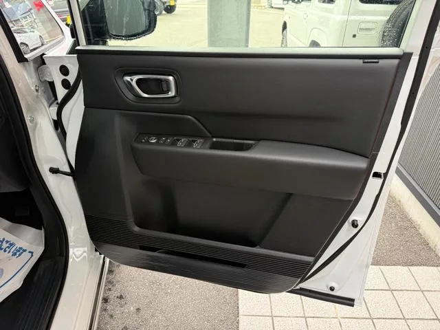 Honda STEPWAGON E:HEV SPADA 2025 — миниатюра 3