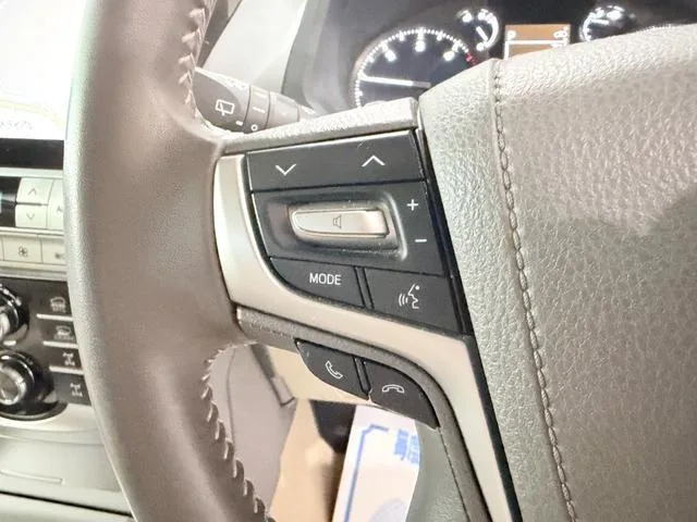Toyota Land Cruiser Prado TZ-G 2023 — миниатюра 4