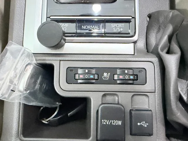 Toyota Land Cruiser Prado TZ-G 2023 — миниатюра 5