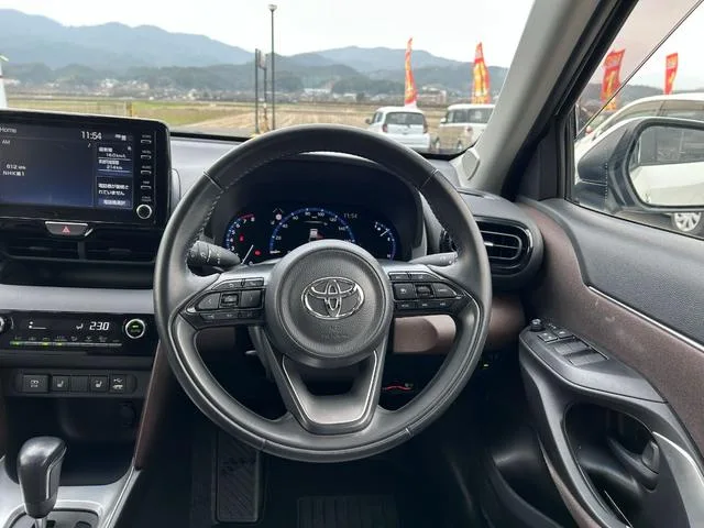 Toyota YARIS CROSS Z 2022 — миниатюра 5
