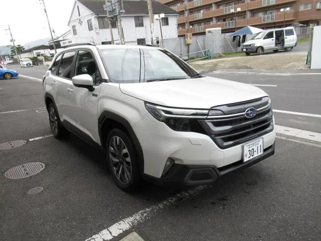 Subaru FORESTER PREMIUM S:HEV EX 2025 — фото 1, купить с доставкой в Москву