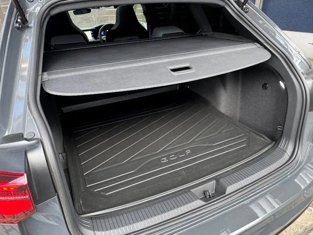 Volkswagen GOLF VARIANT ETSI R LINE 2024 — миниатюра 4
