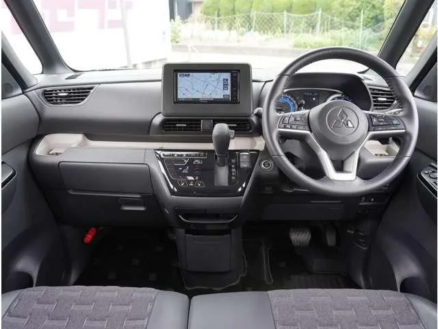 Mitsubishi DELICA MINI T PREMIUM LIMITED EDITION 2025 — миниатюра 2