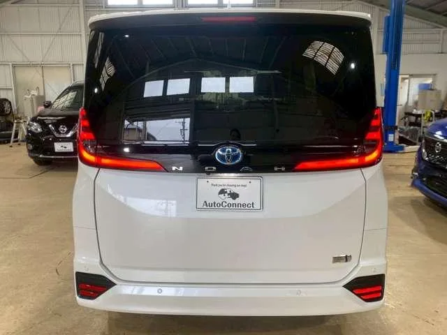 Toyota NOAH HYBRID S-Z 2023 — миниатюра 2
