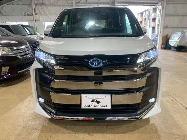 Toyota NOAH HYBRID S-Z 2023 — миниатюра 3