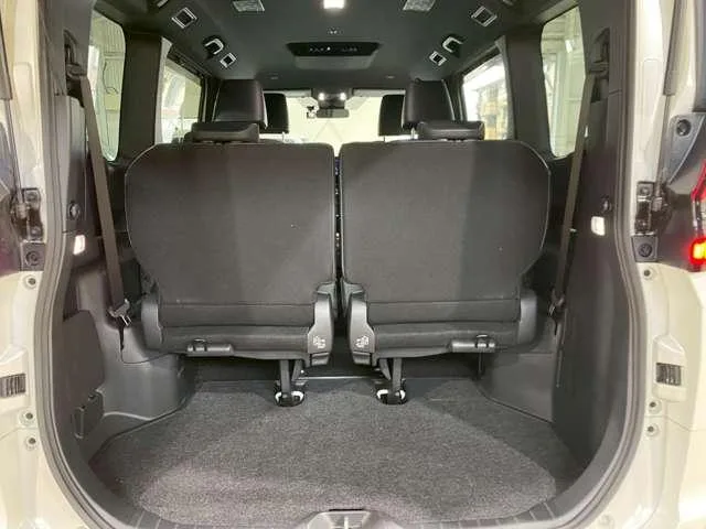 Toyota NOAH HYBRID S-Z 2023 — миниатюра 5