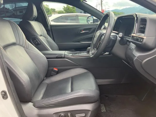 Toyota CROWN CROSSOVER G ADVANCED LEATHER PACKAGE 2023 — миниатюра 3