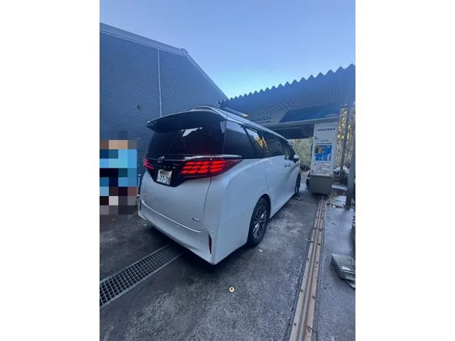 Toyota ALPHARD HYBRID Z 2024 — миниатюра 3