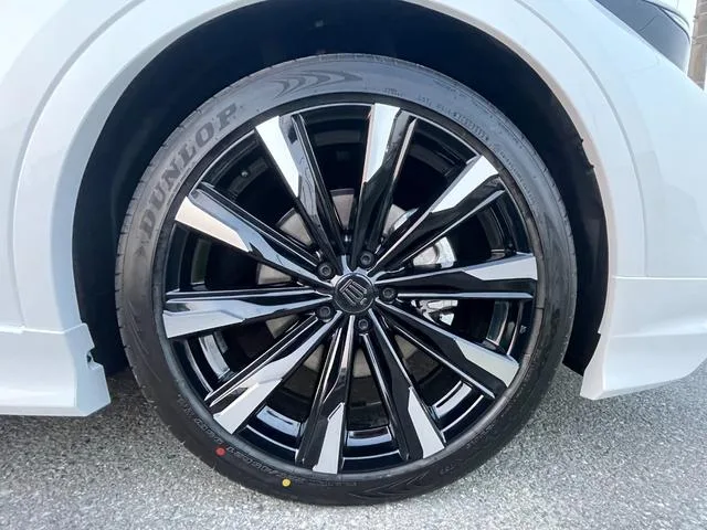 Toyota CROWN CROSSOVER RS ADVANCED 2023 — миниатюра 4