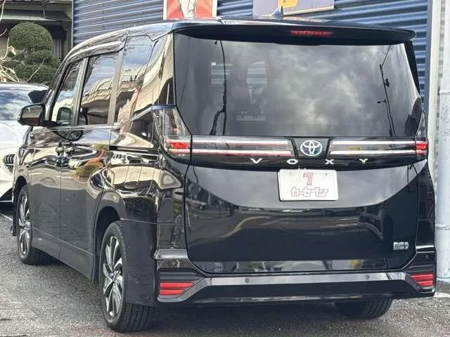 Toyota VOXY HYBRID S-Z 2024 — миниатюра 3