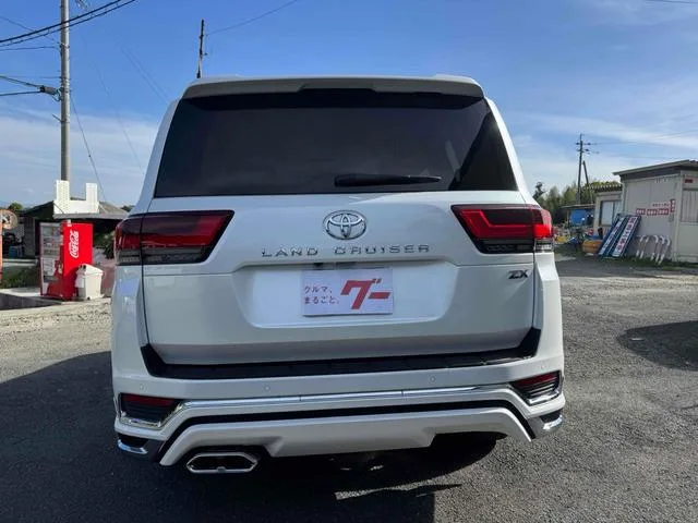 Toyota LAND CRUISER ZX 2023 — миниатюра 4