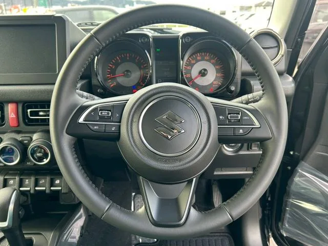 Suzuki JIMNY NOMADE FC 2025 — миниатюра 5