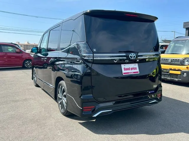 Toyota VOXY HYBRID S-Z 2023 — миниатюра 2