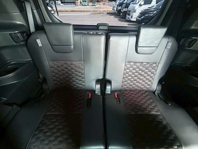 Toyota VOXY HYBRID S-Z 2023 — миниатюра 4
