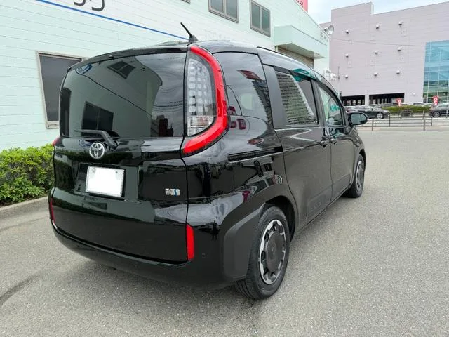 Toyota SIENTA HYBRID Z 2023 — миниатюра 5