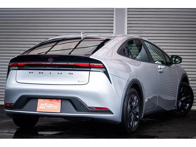 Toyota Prius X 2024 — миниатюра 4
