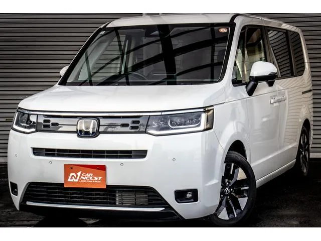 Honda STEPWAGON E:HEV AIR 2024 — фото 1, купить с доставкой в Москву