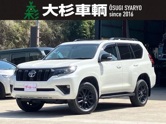 Toyota LAND CRUISER PRADO TX L PACKAGE MATT BLACK EDITION 2023 — фото 1, купить с доставкой в Москву