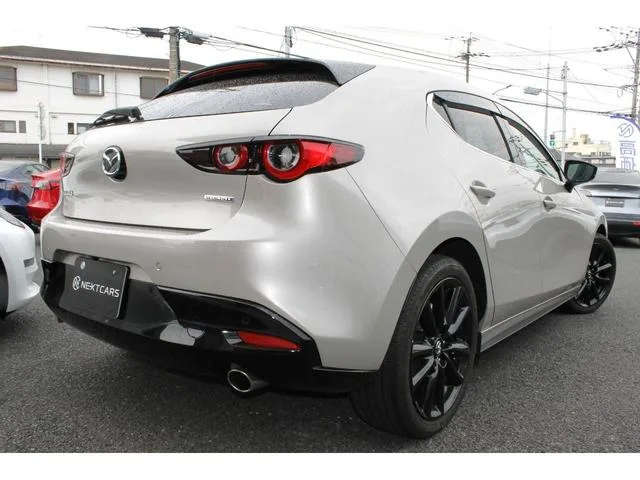 Mazda MAZDA3 FASTBACK XD RETRO SPORTS EDITION 2023 — миниатюра 2